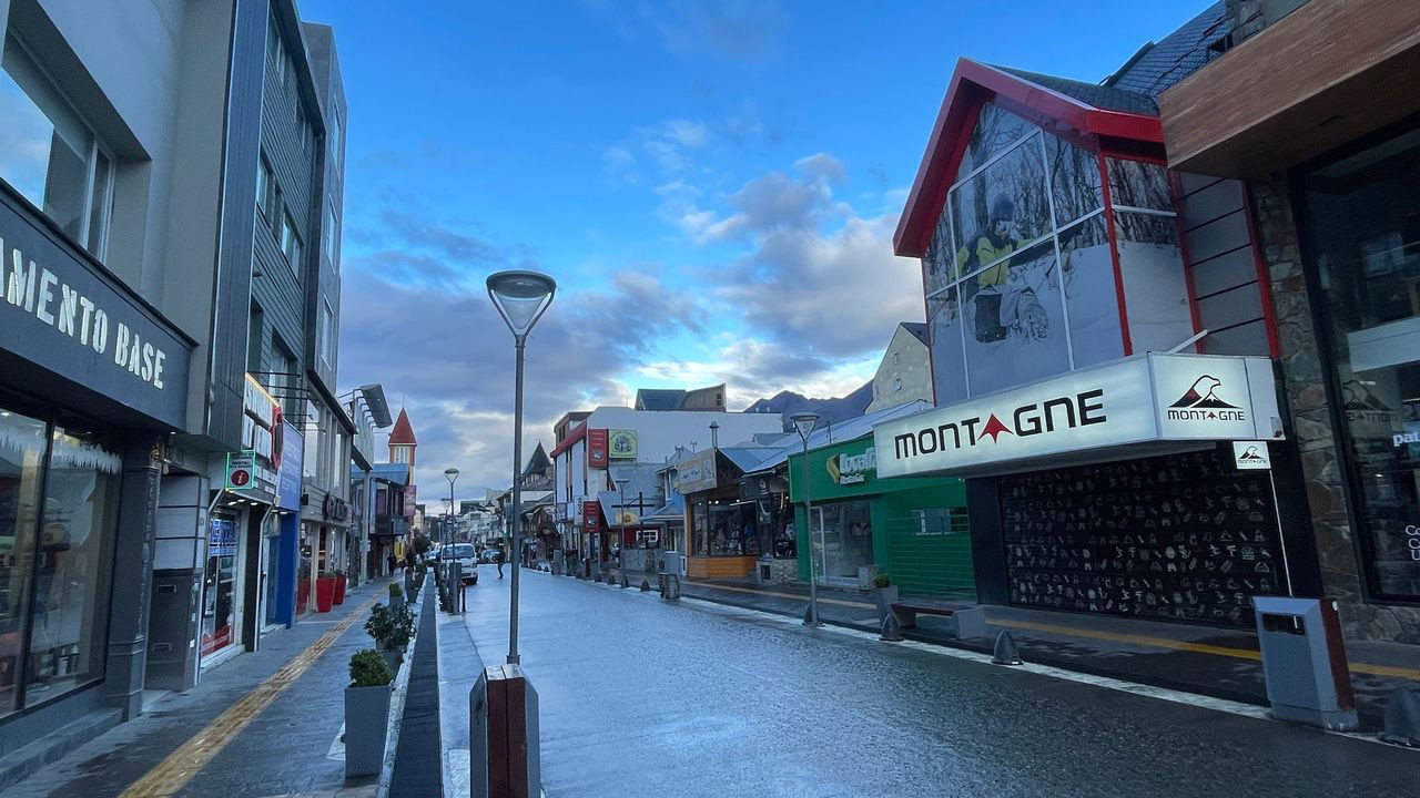 ushuaia street