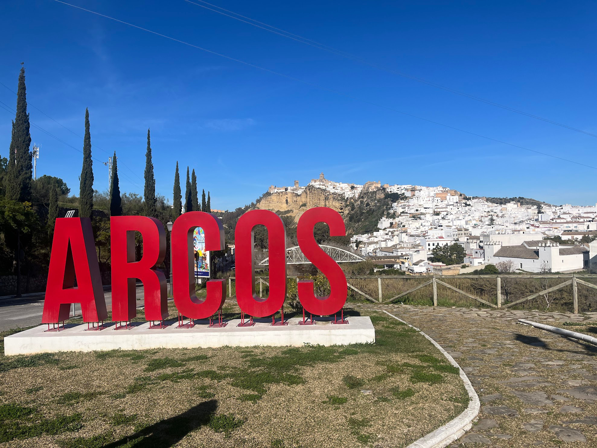 arcos sign
