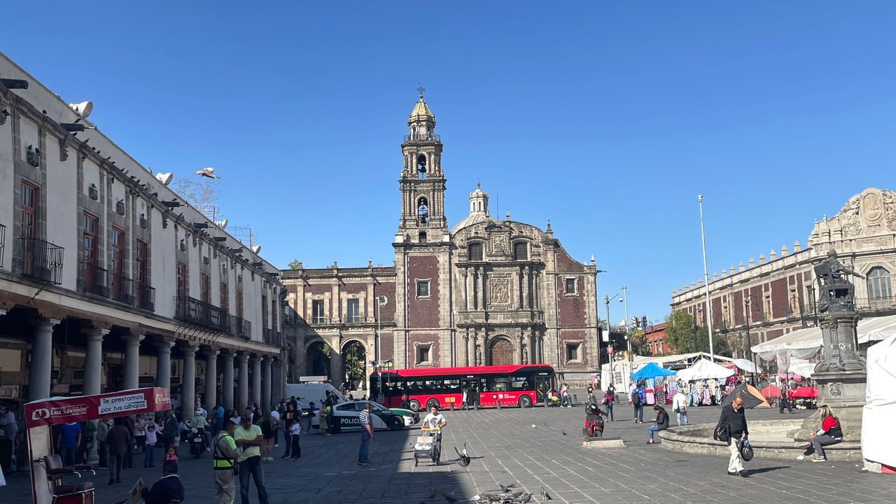 cdmx domingo plaza