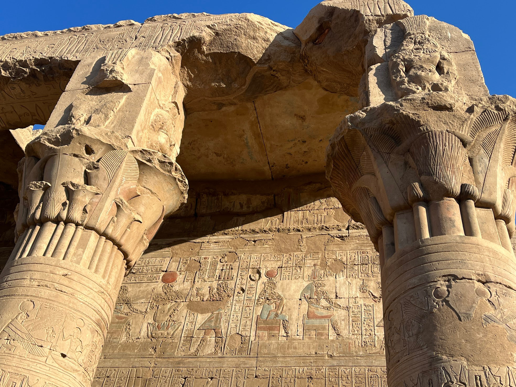 edfu temple column design