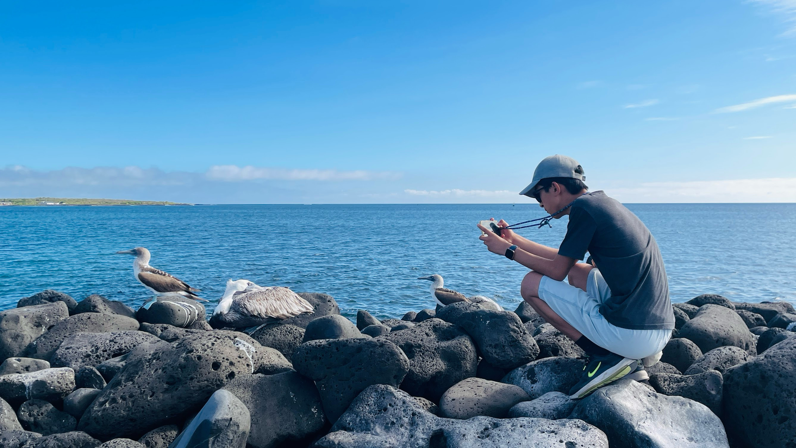 leo taking picture