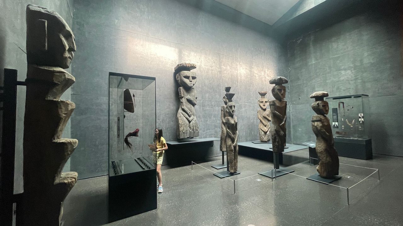 santiago precolumbian museum statues