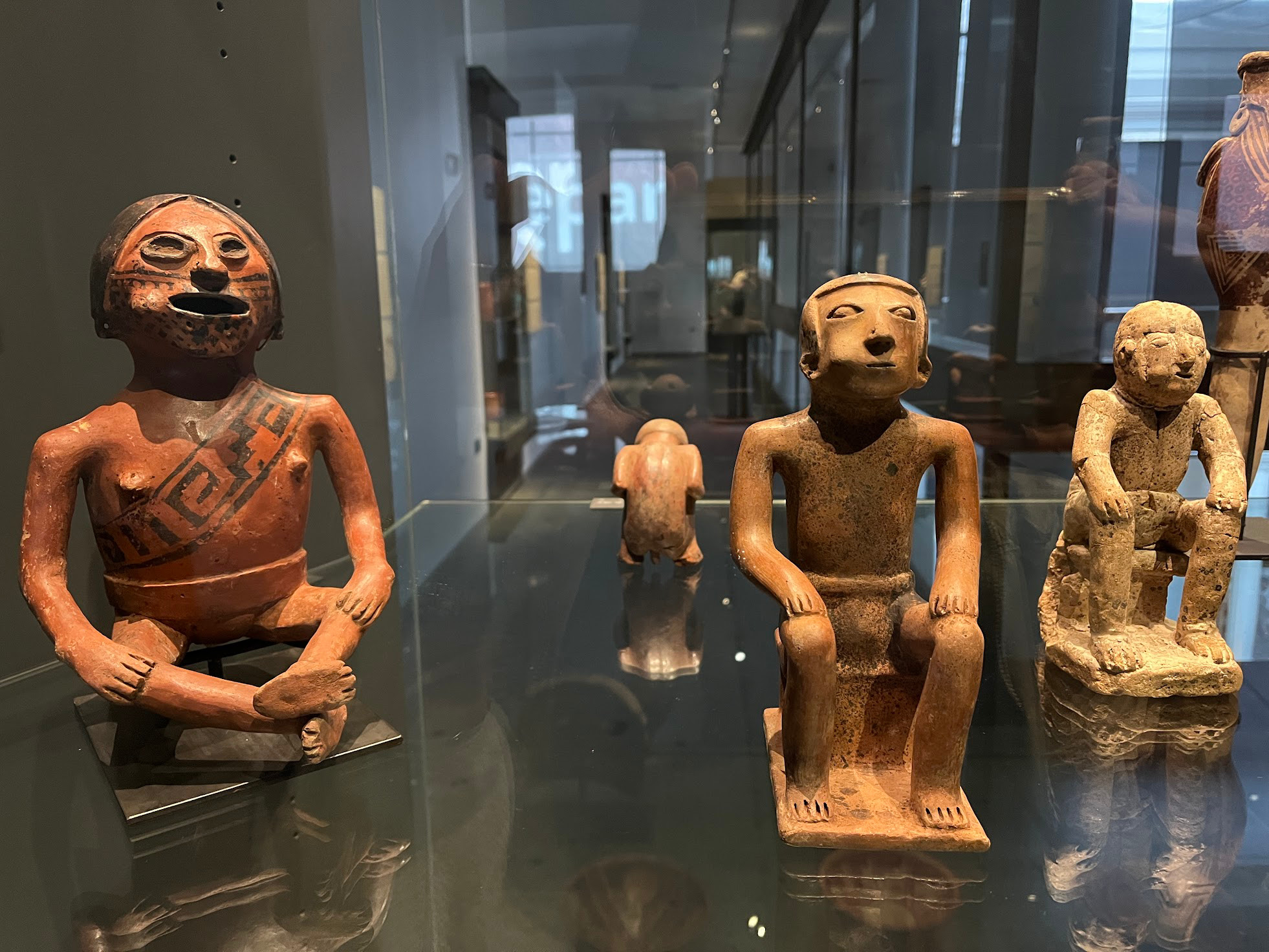 santiago museum coca leaf chewer