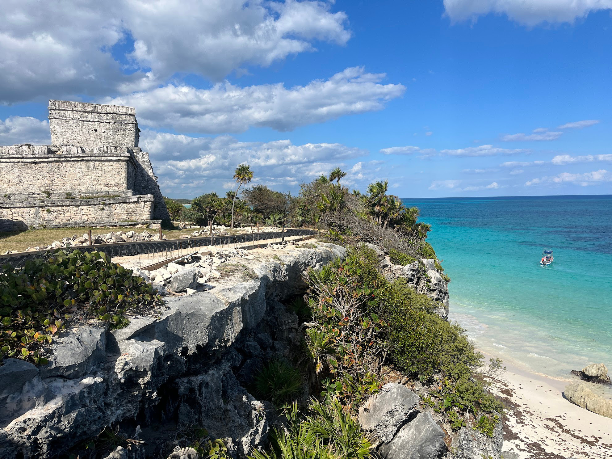 tulum ruin and ocean