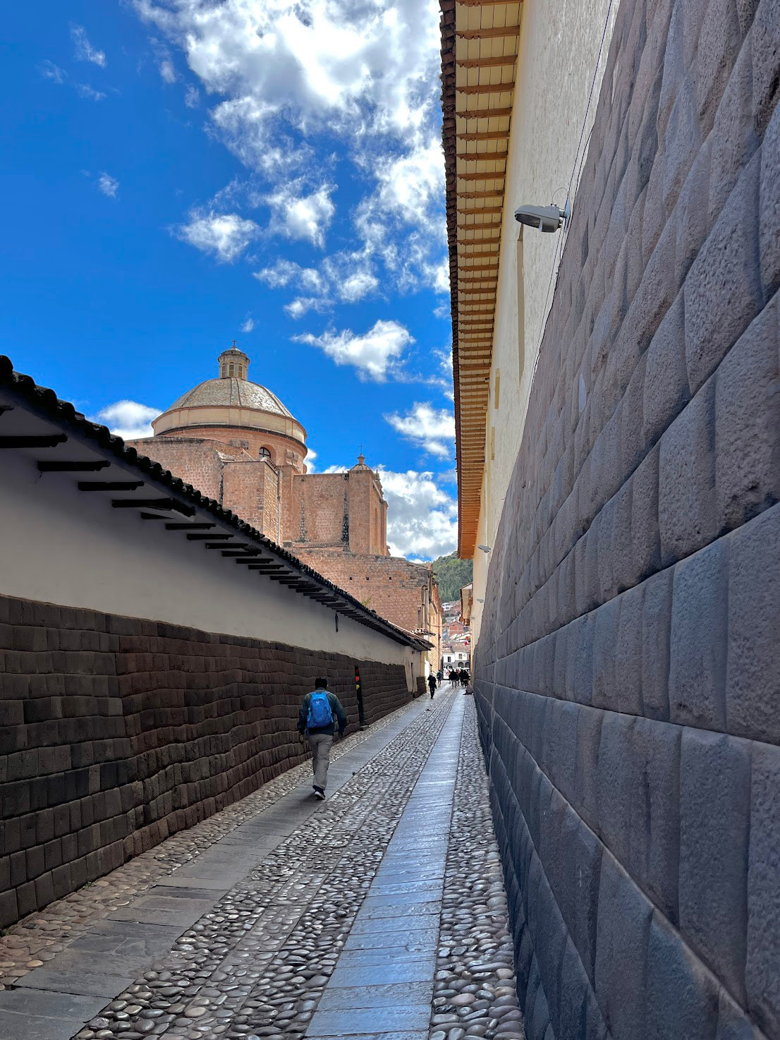 cusco wall