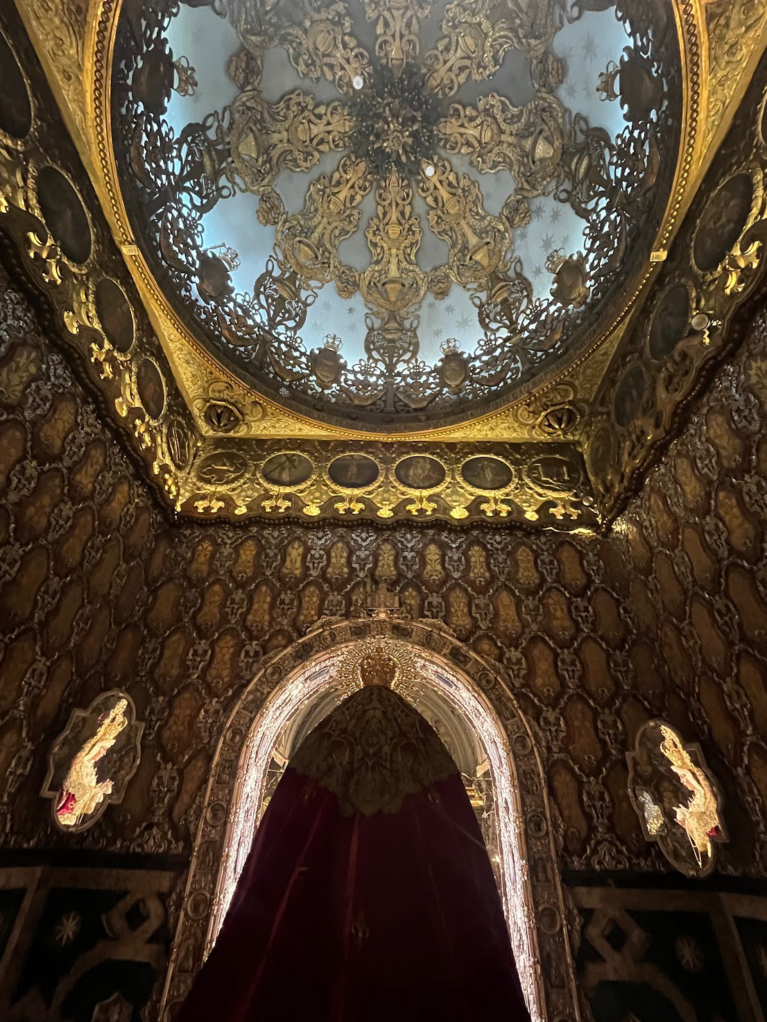 sevilla macarena back