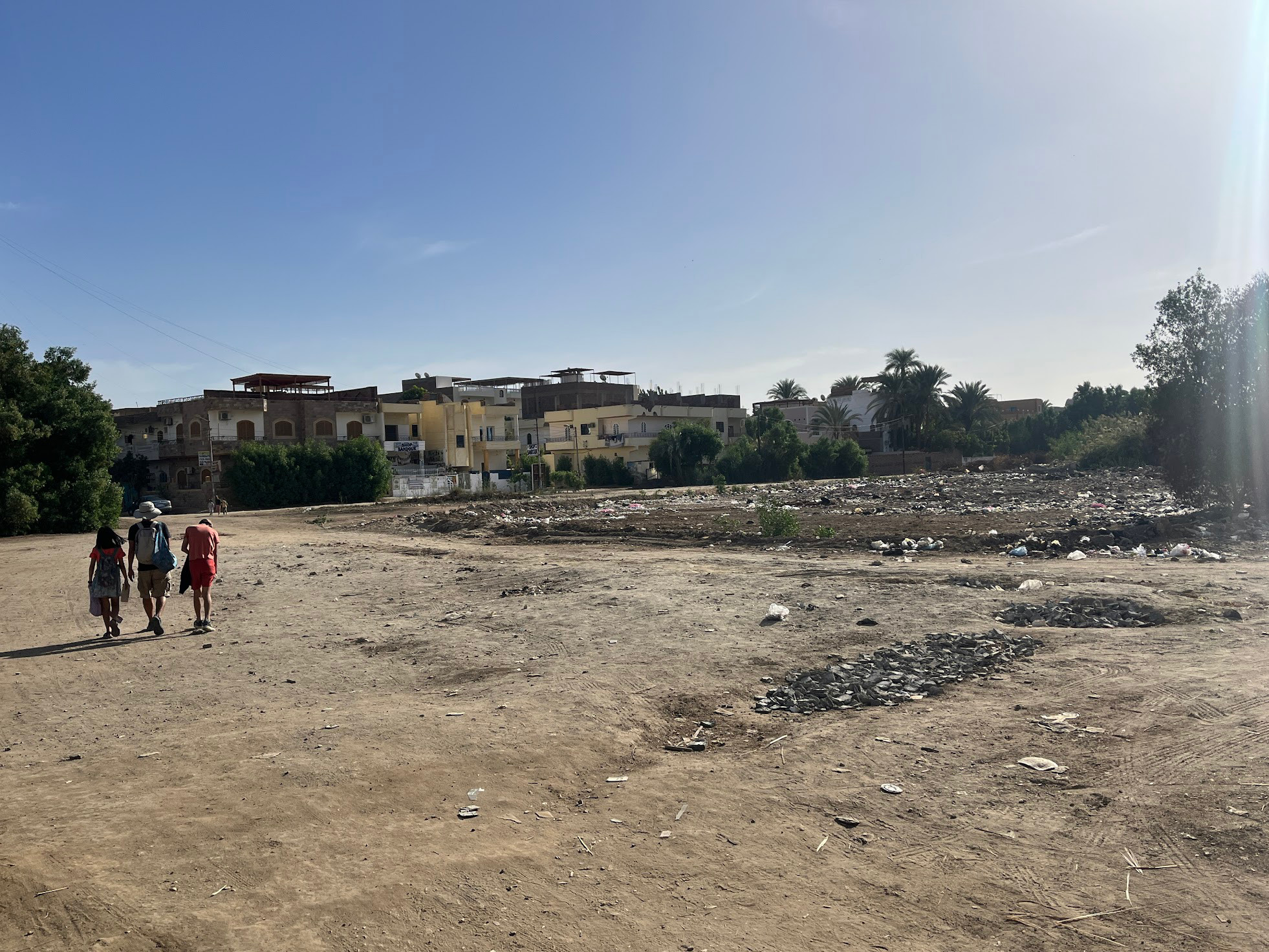 luxor trash burning
