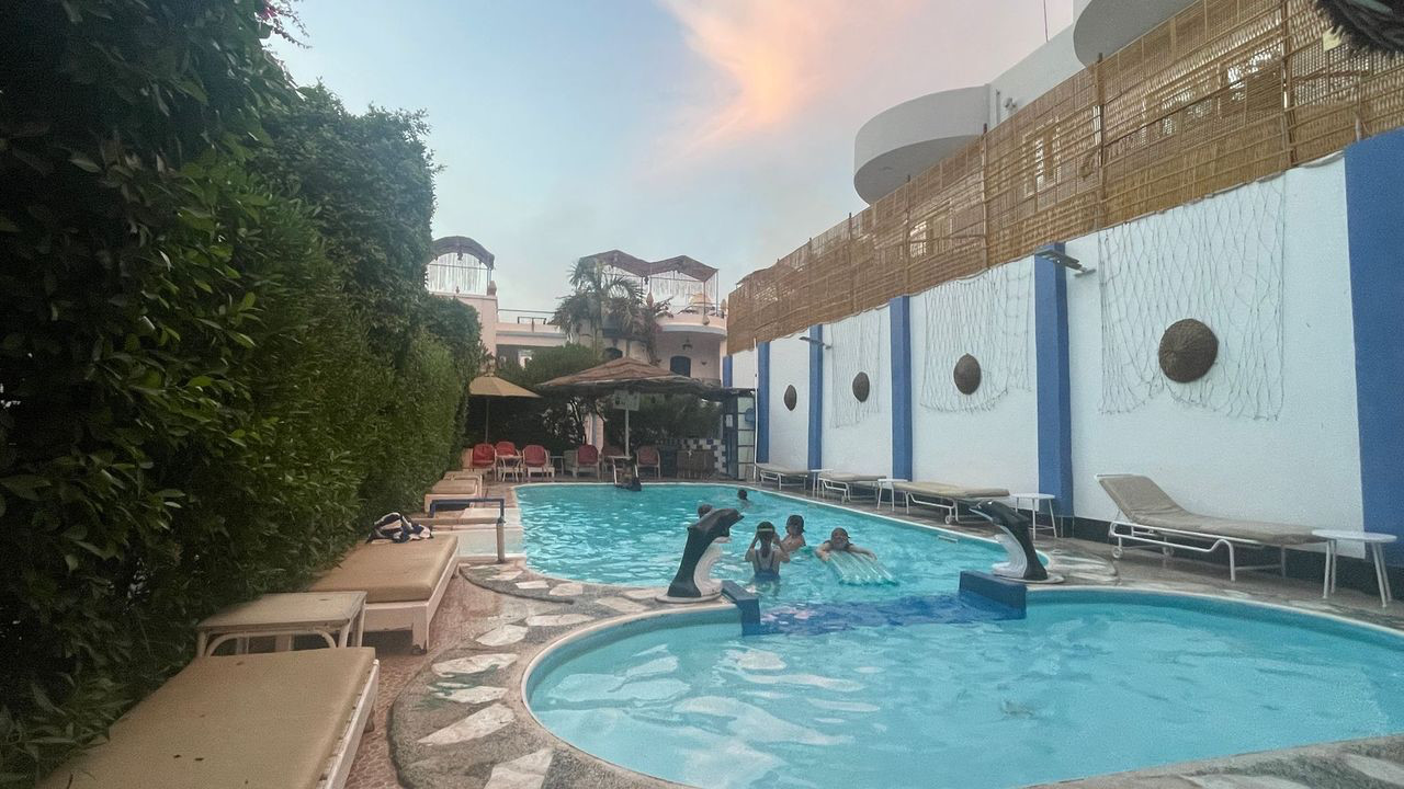 luxor thebes hotel swim