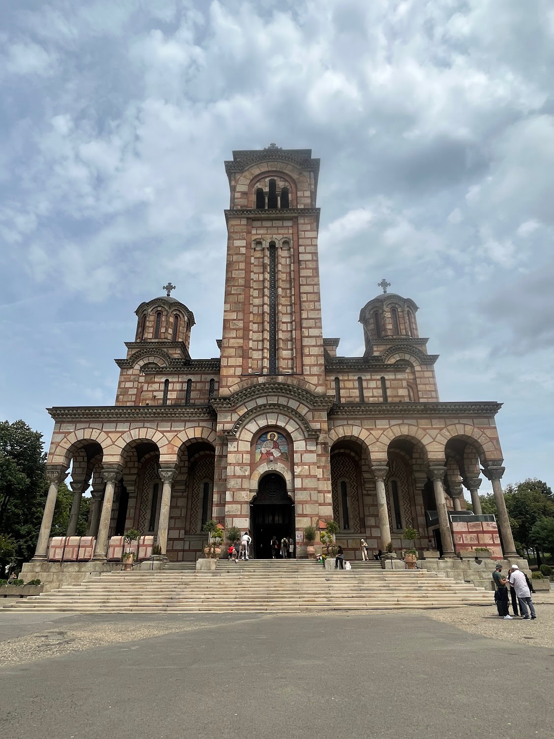 belgrade st mark exterior