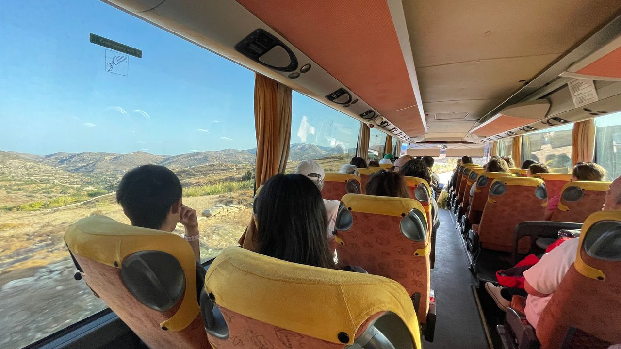 naxos bus