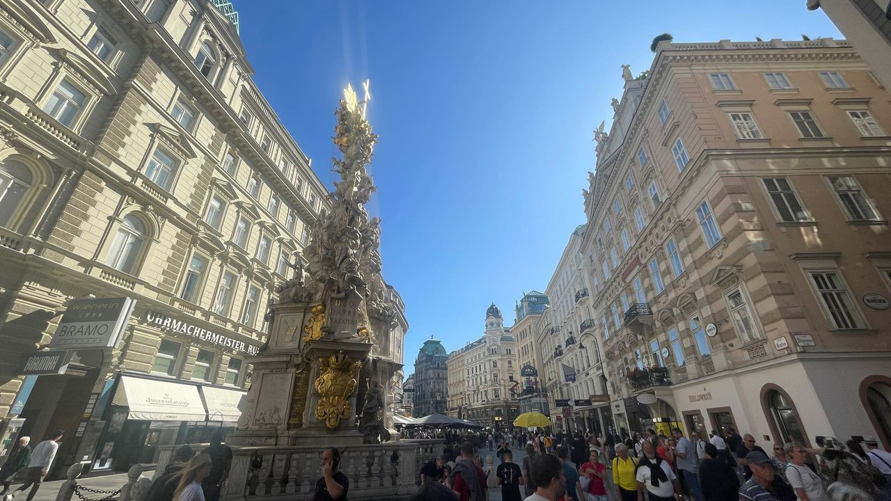 vienna plague monument