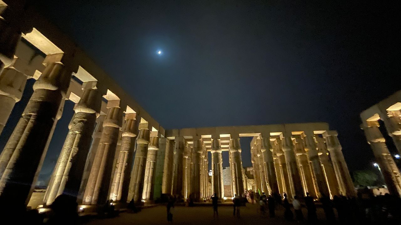 luxor temple column court