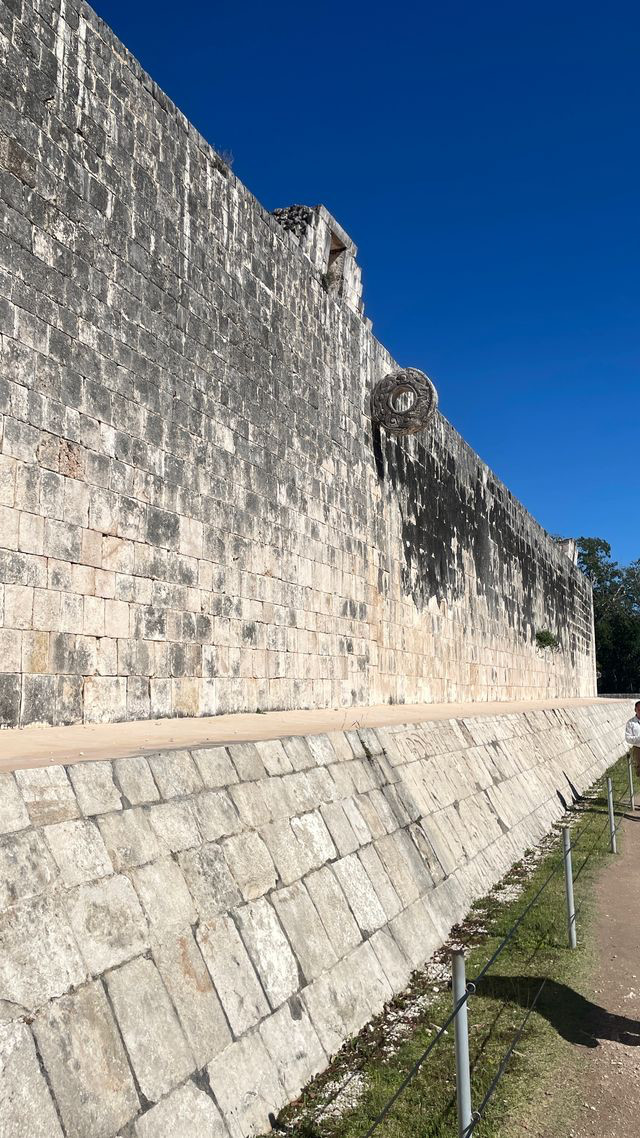 chichen itza ball court