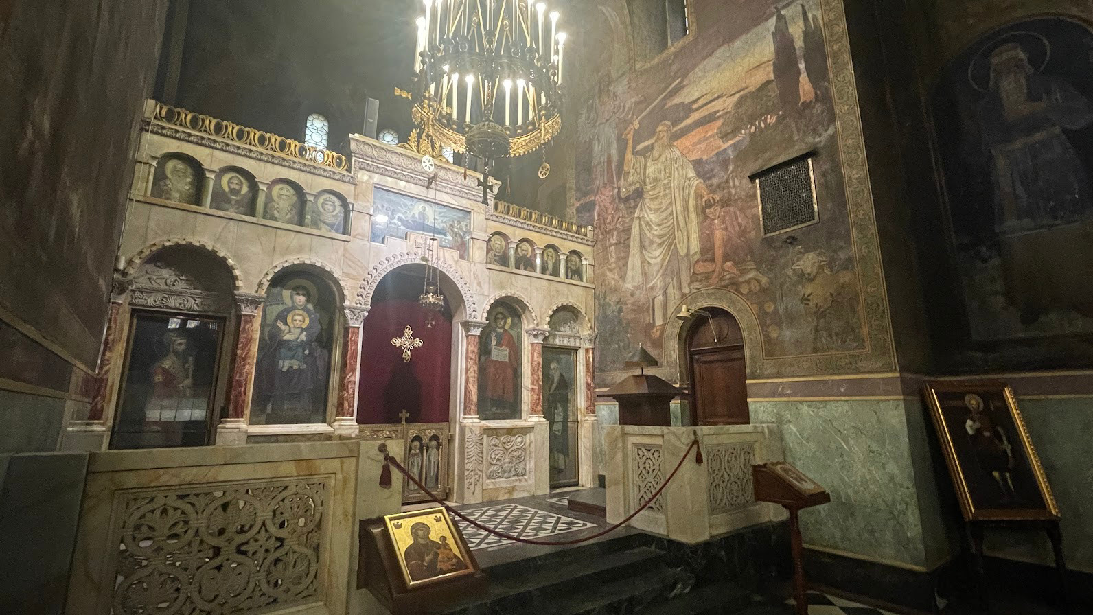 sofia nevsky cathedral interior detail2