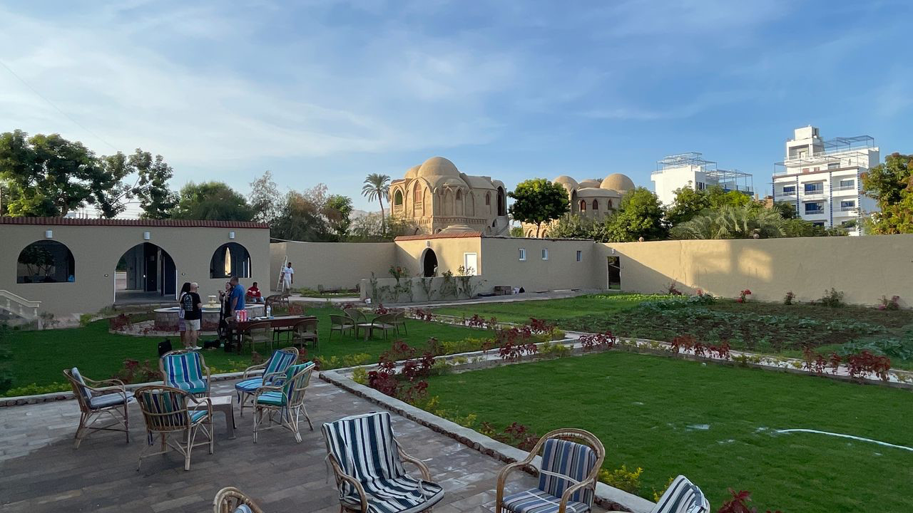 luxor thanksgiving garden