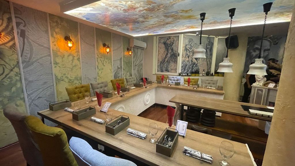 sofia dinner seating