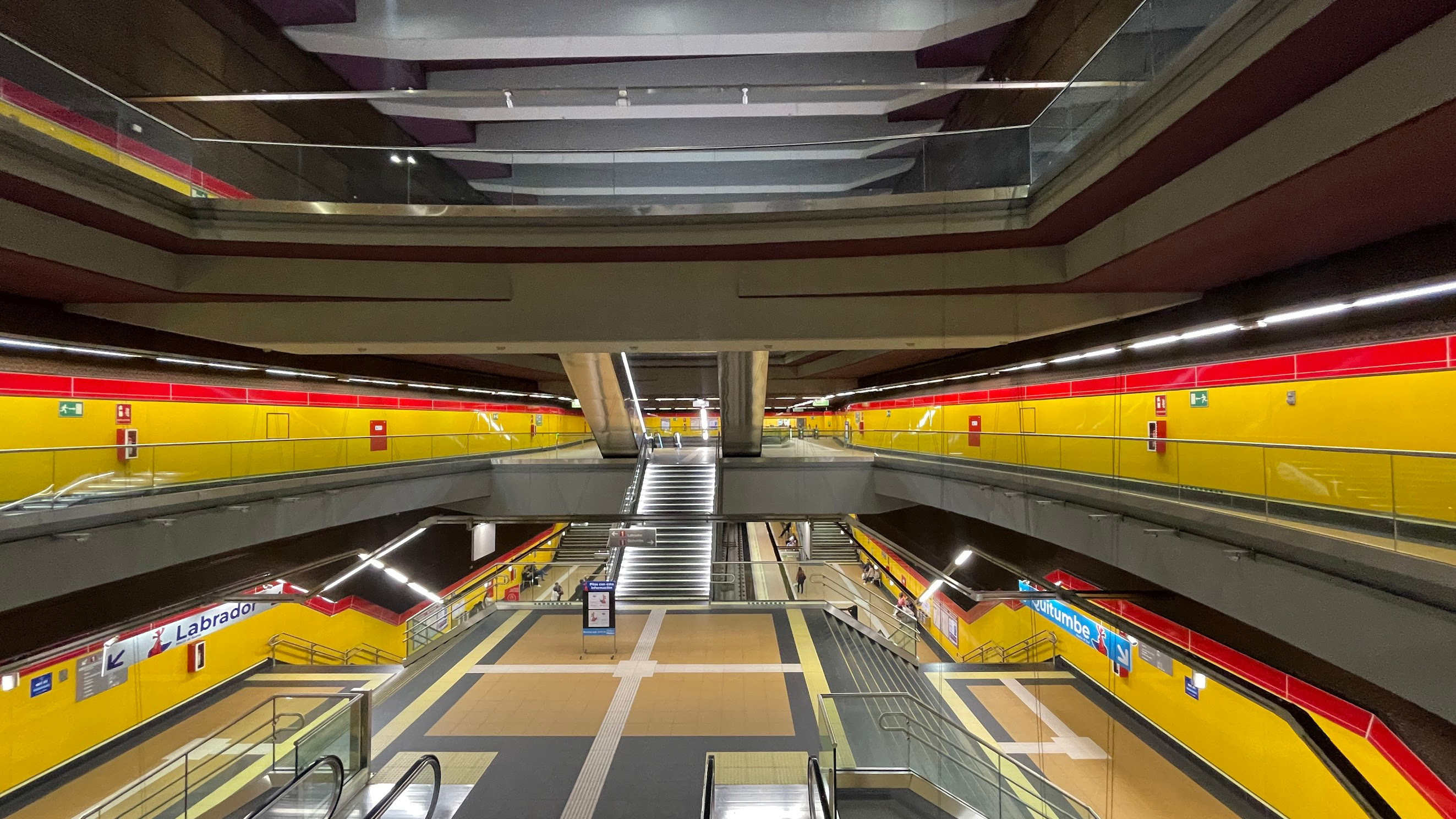 quito metro