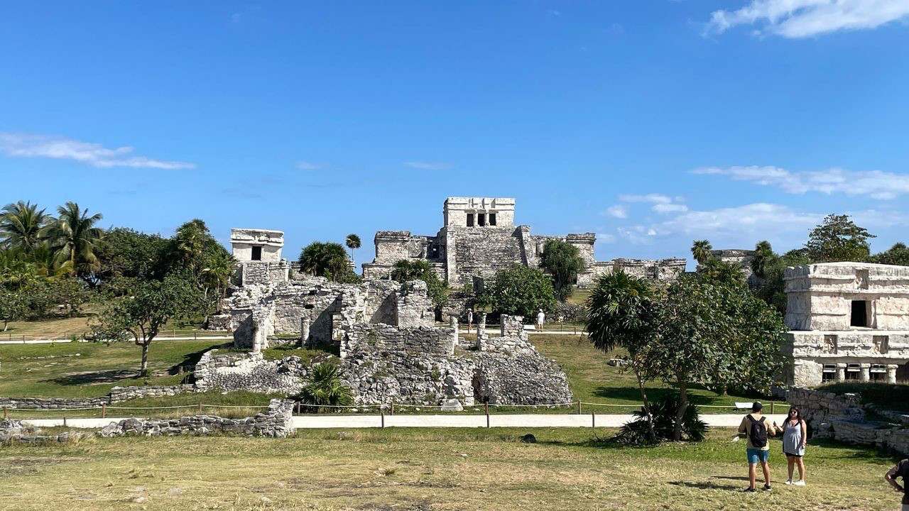 tulum ruin field