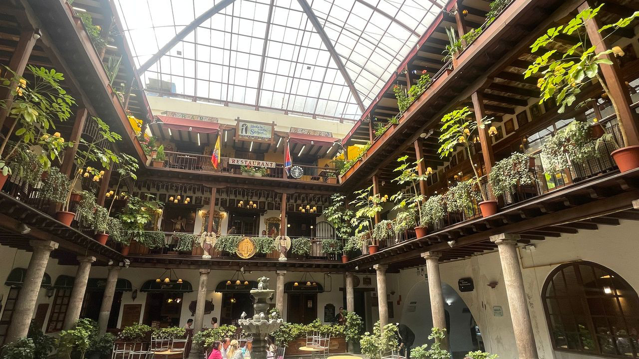 quito covered restaurant
