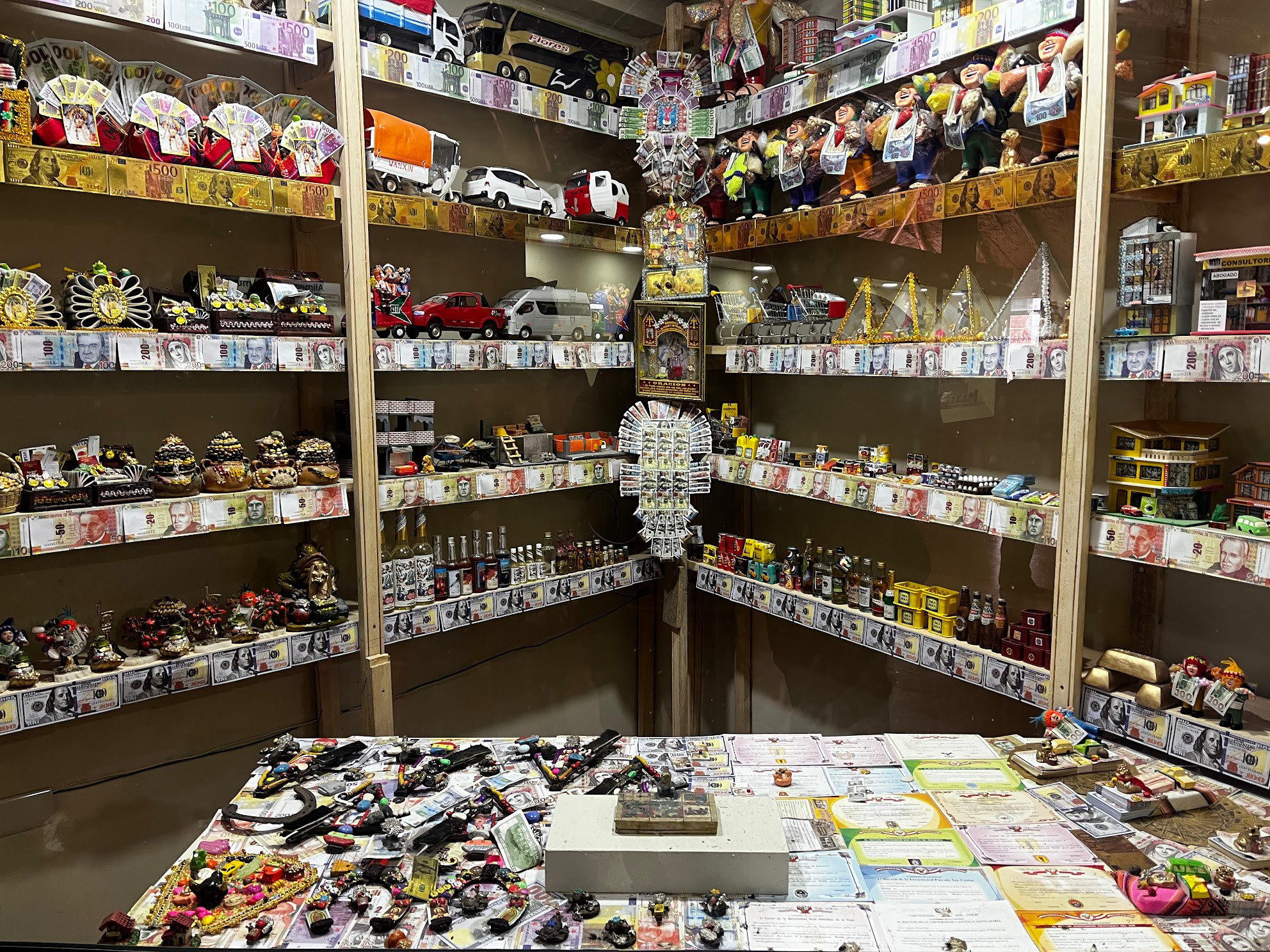 sun road museum offering shop