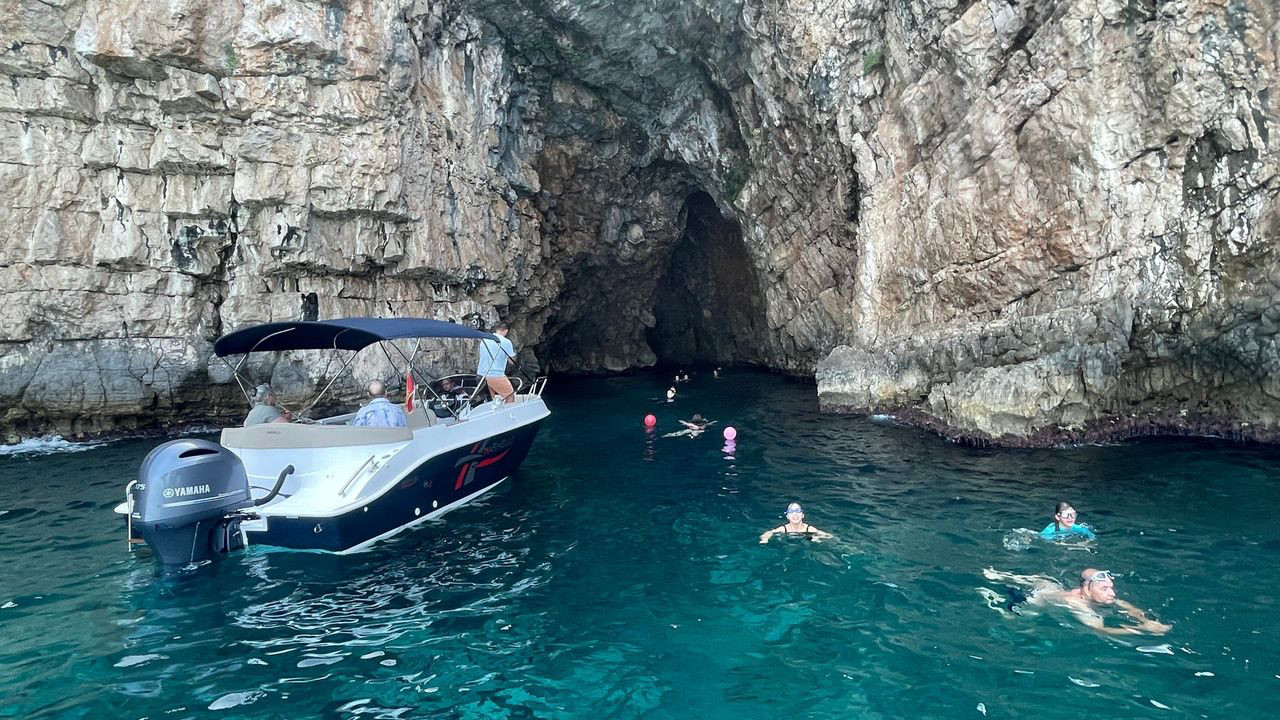 kotor blue cave swim
