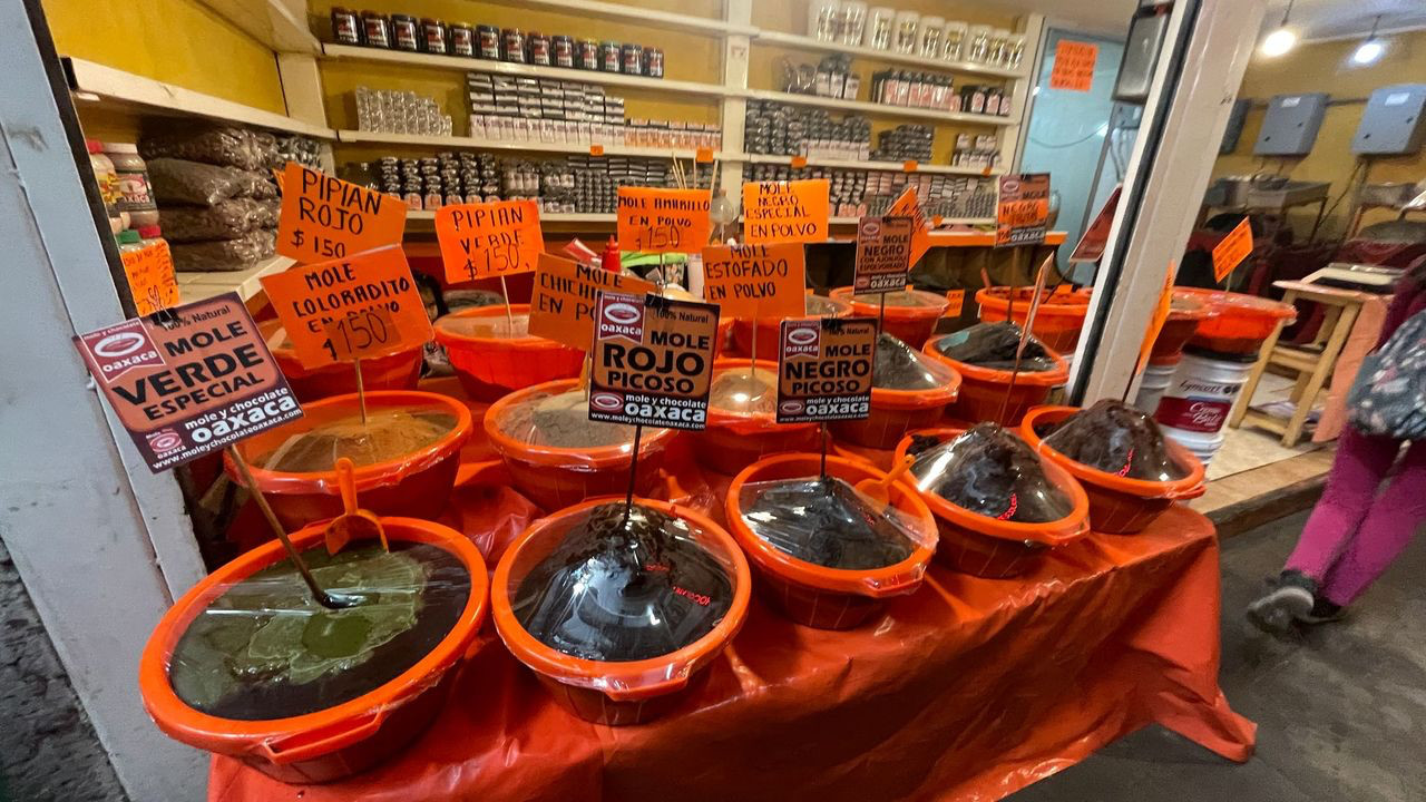 oaxaca moles varios