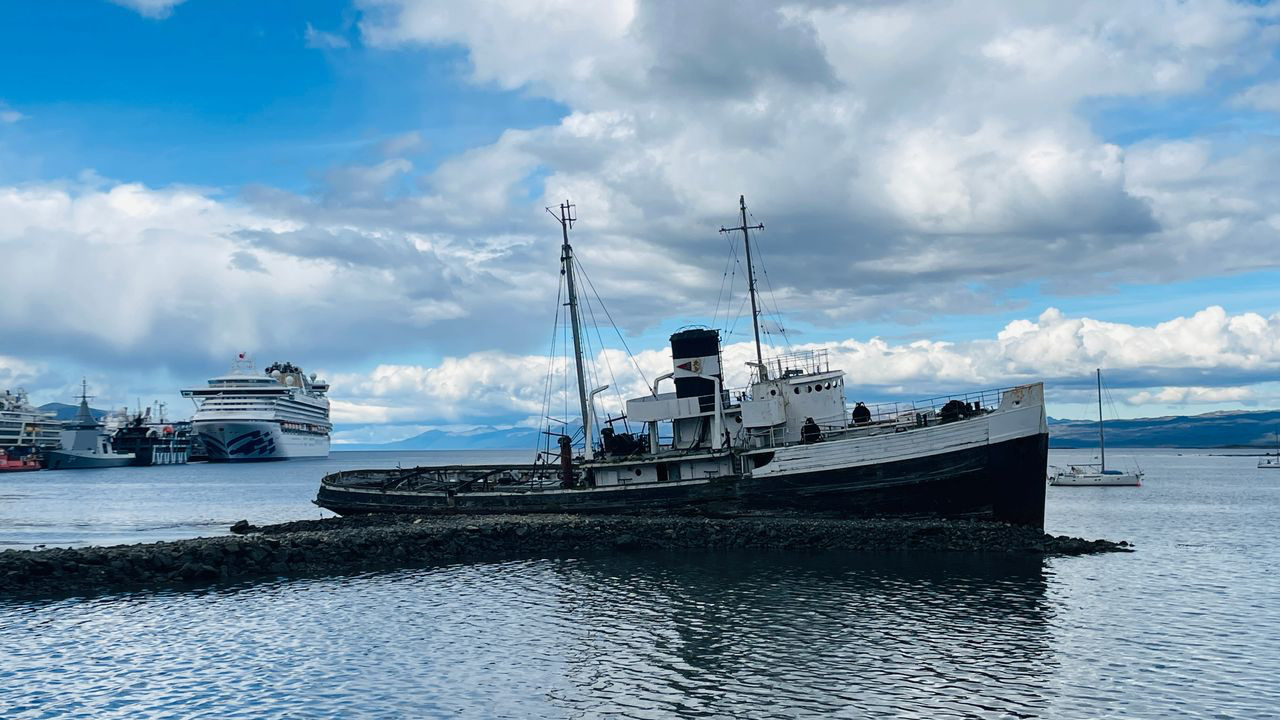 ushuaia shipwreck