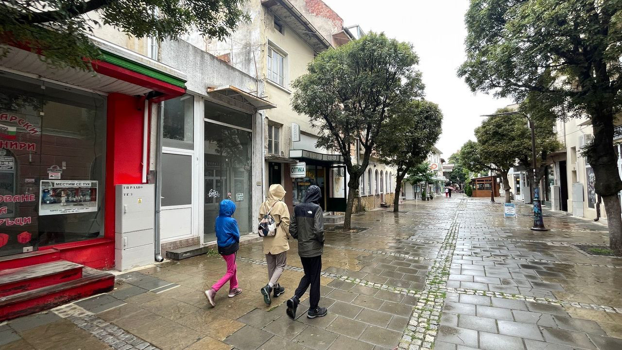 bansko rainy street