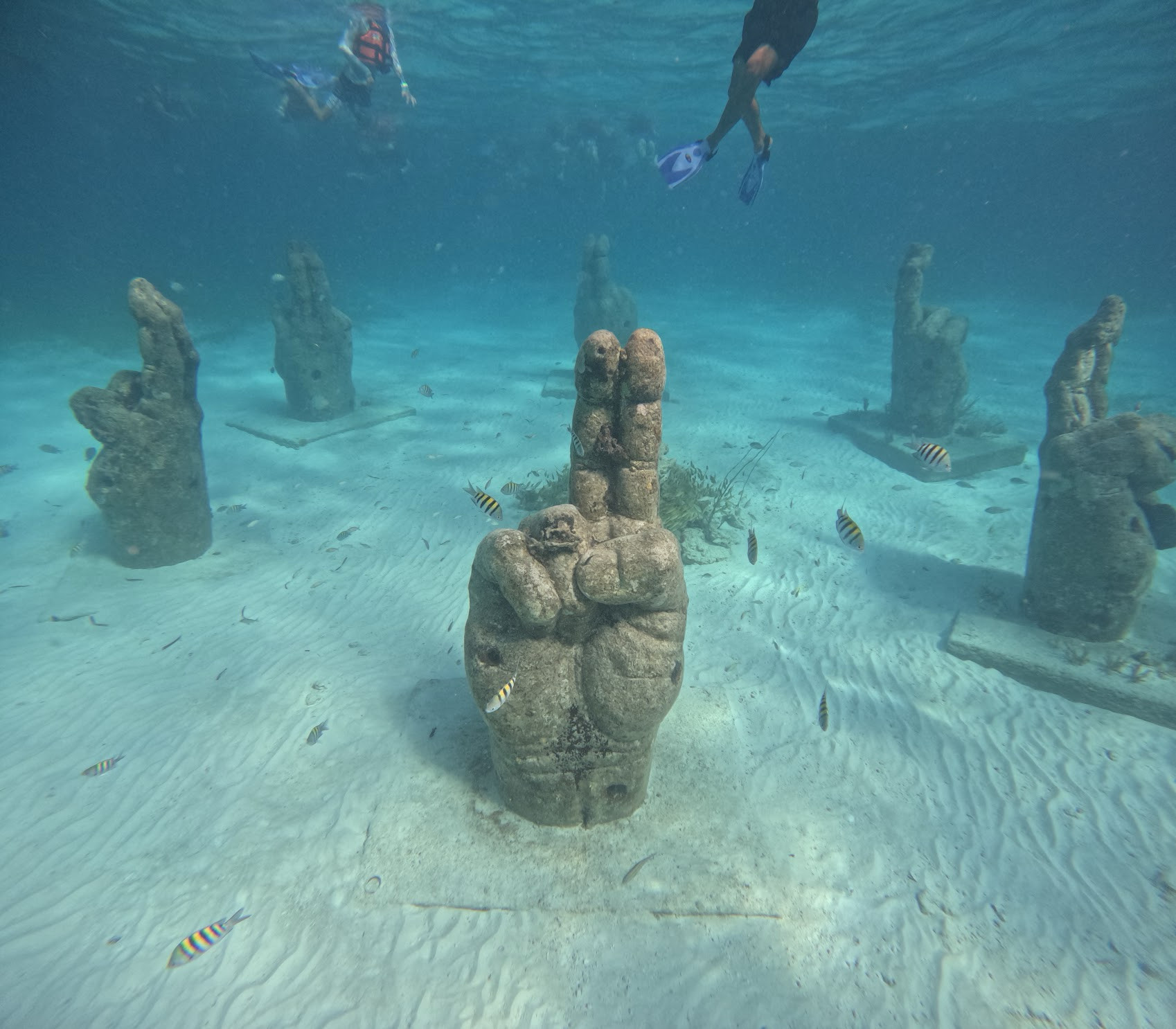 cancun undersea sculpture 