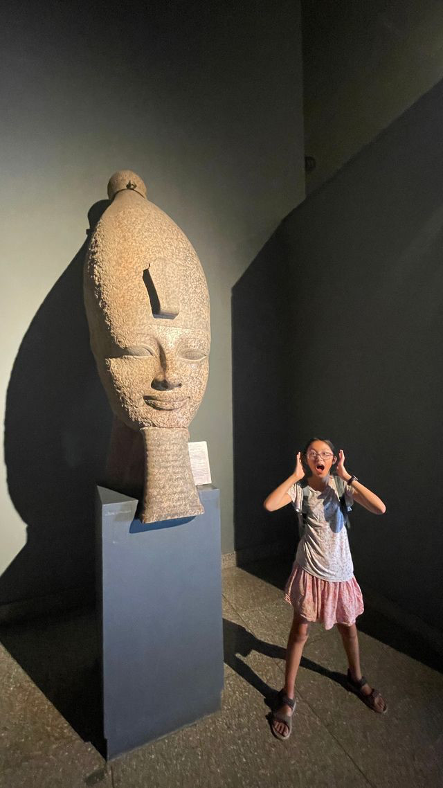 luxor museum bella