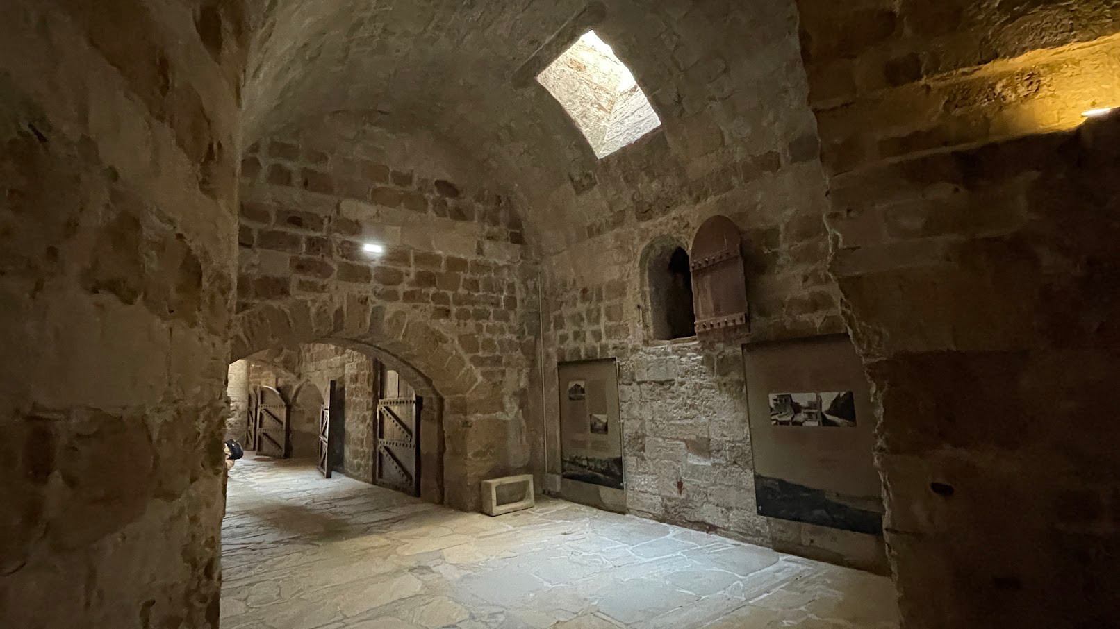 crete heraklion fort interior
