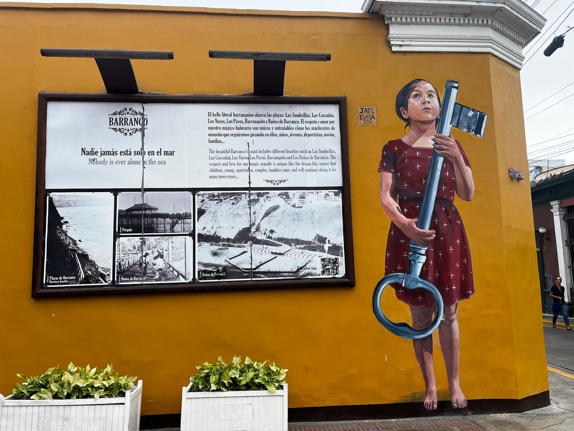 Lima Barranco mural girl