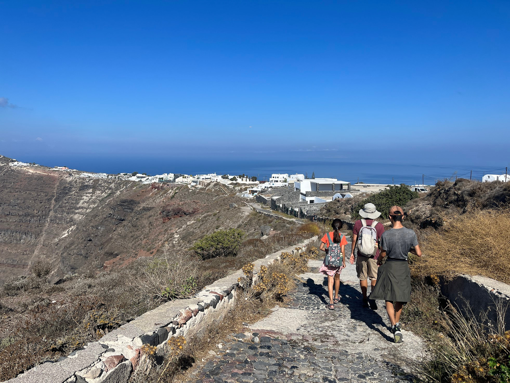 santtorini hiking