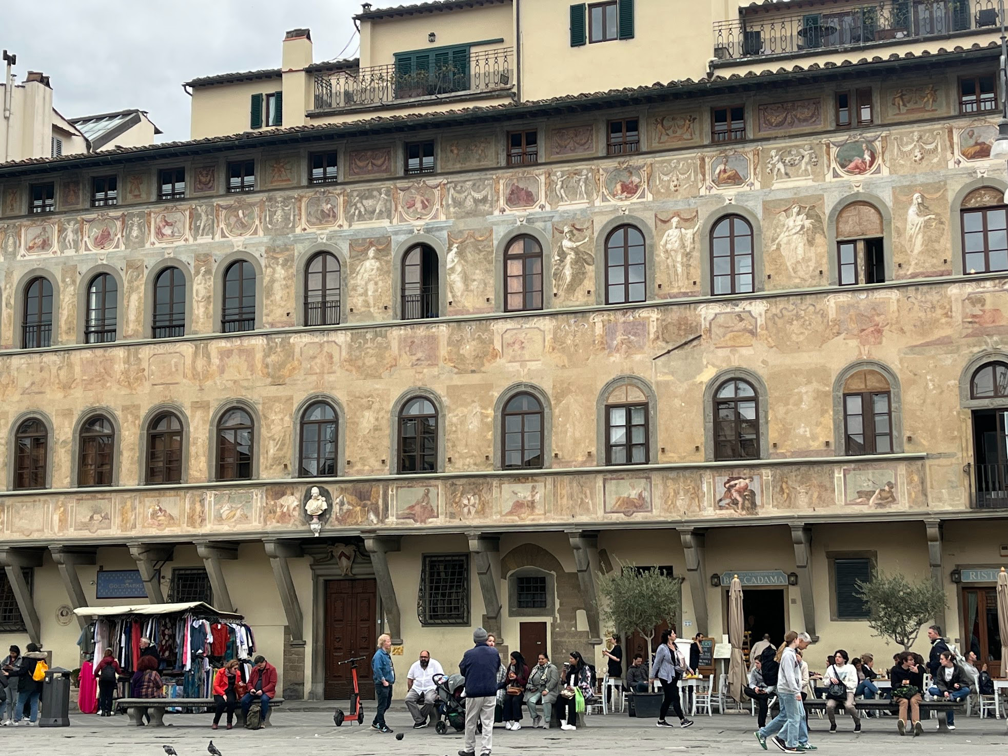 square infront santa croce