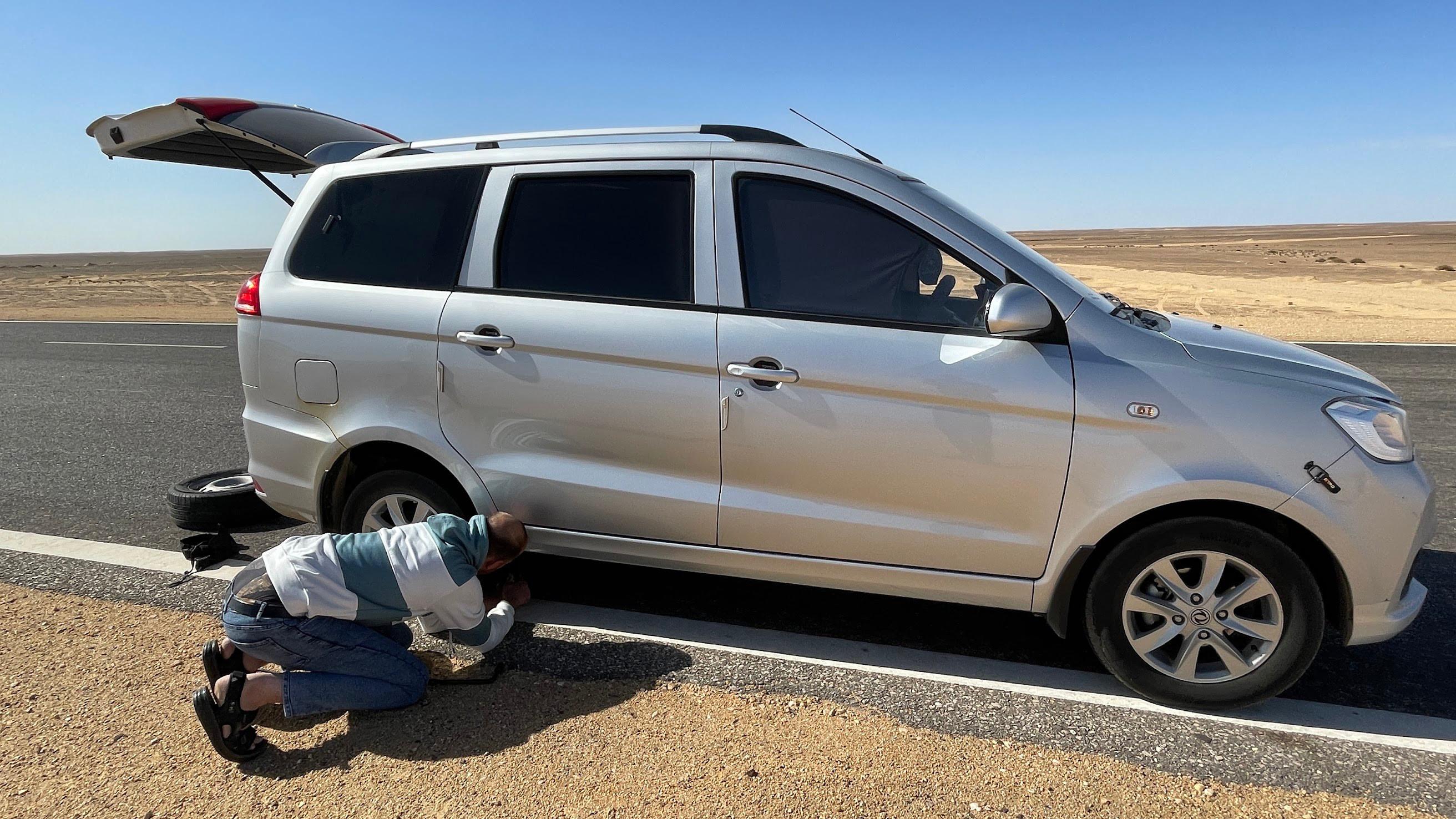egypt flat tire