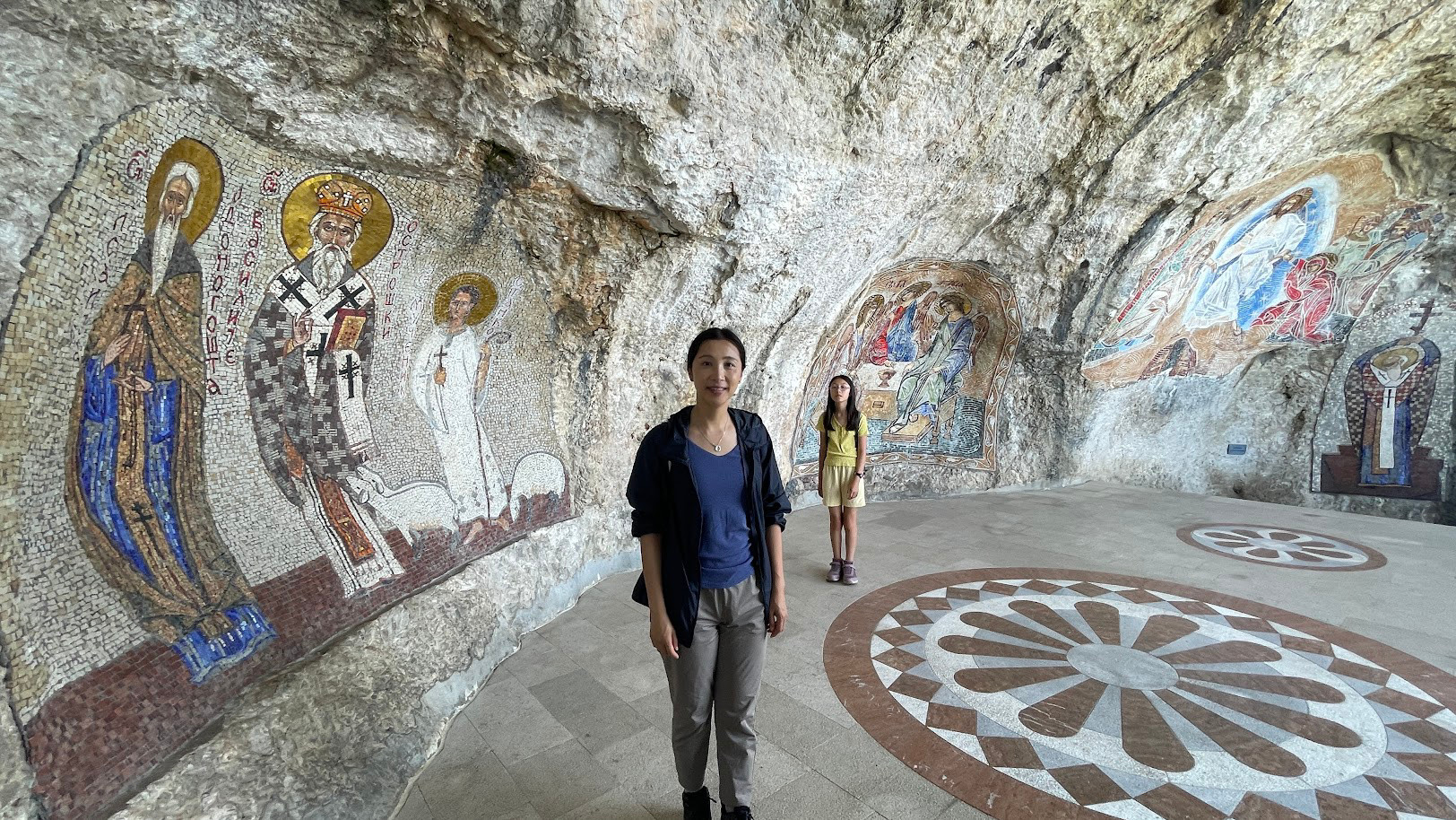 ostrong cave painting