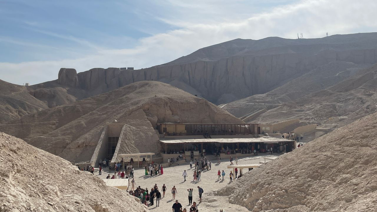 luxor ramesse 9 tomb
