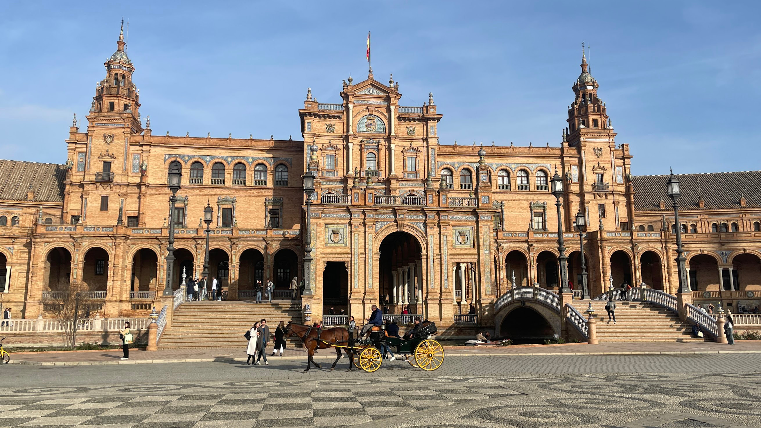 sevilla spanish square carriage