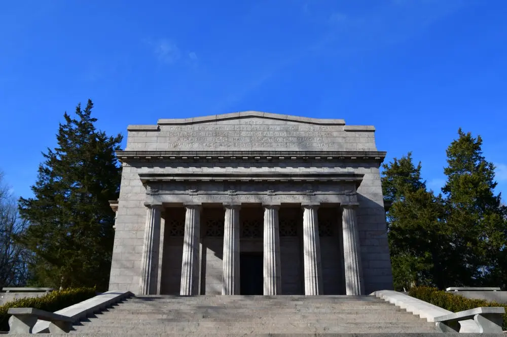 Cleveland to Nashville Road Trip Section Image