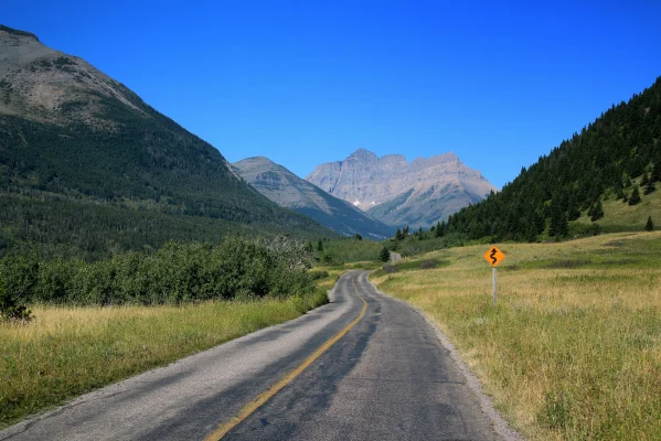How to get to Waterton Lakes National Park