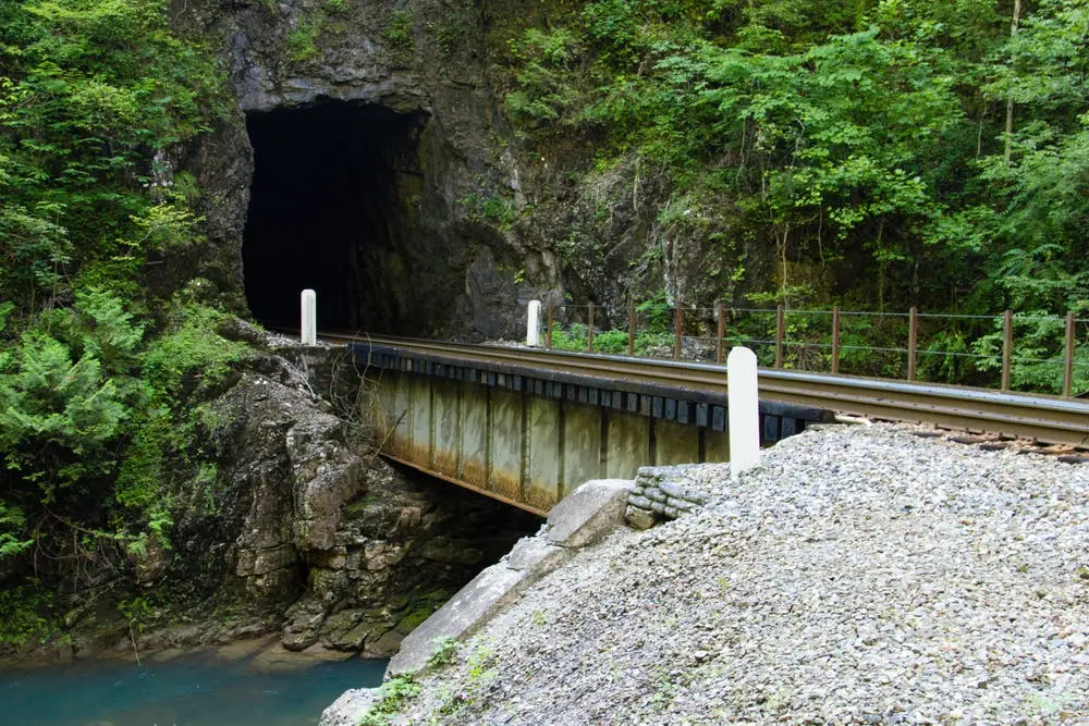 Natural Tunnel State Park