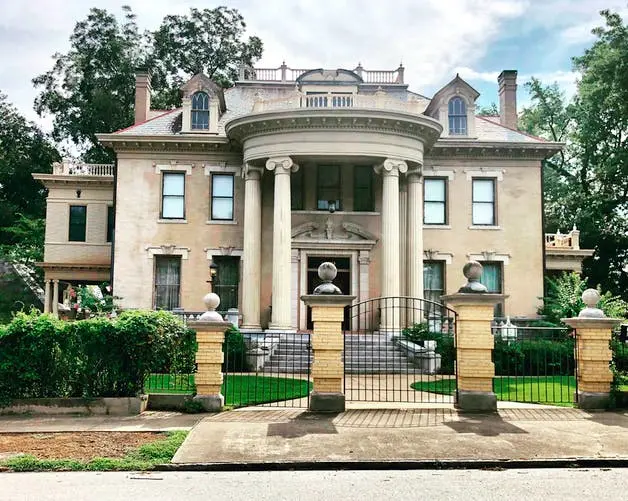 Houston to Memphis Road Trip Section Image