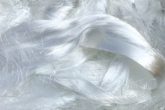 ポリエステルは木綿に似た合成繊維の一種