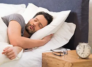 3時間睡眠でもパフォーマンスを発揮！忙しい人のための睡眠法とは？