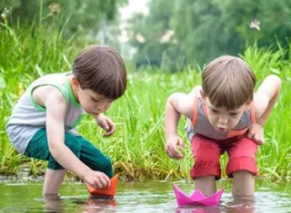 五感を刺激し、自発性も育てる！子どもと一緒に楽しみたいオススメ外遊び