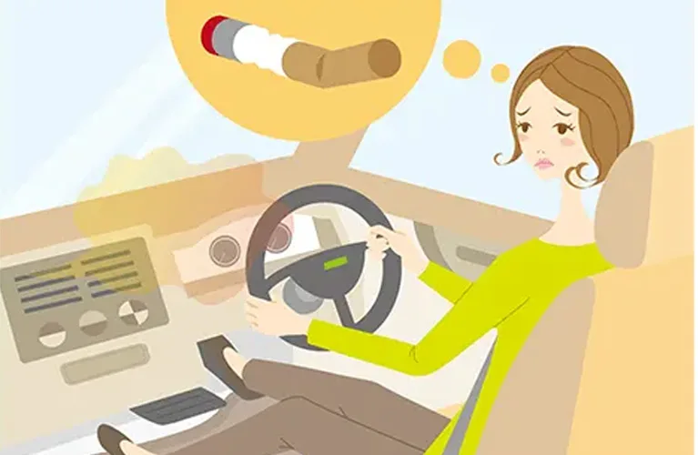 車にこもったタバコのニオイ…気になるのに消えてくれない!