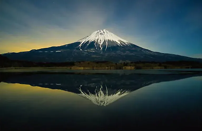 本栖湖の「逆さ富士」