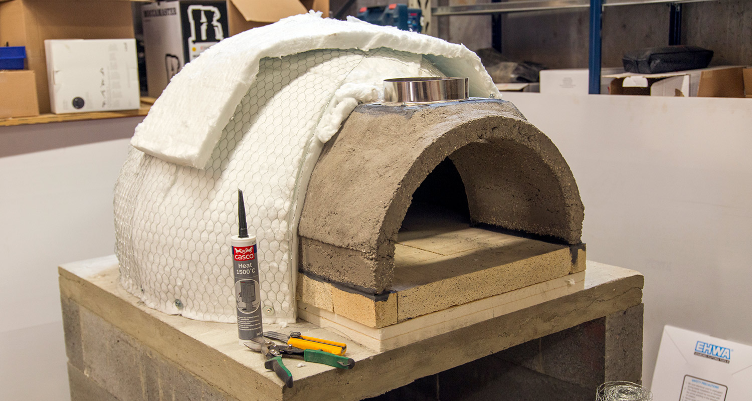 Det är dags att isolera ugnen med stenull.