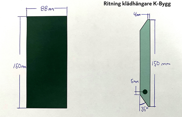 Ritning: fram- och sidovy av klädhängare, mörkgrön 150×88 mm, 4 mm tjock, 35° vinkel, monteringshål.