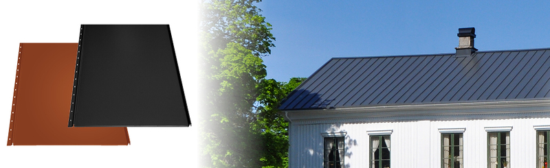 Två plåtpaneler, svart och rostbrun, bredvid vit trävilla med mörkgrå plåttak